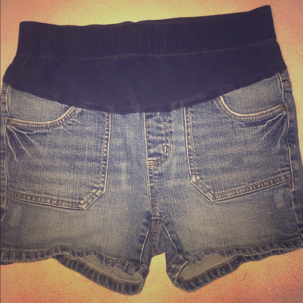Maternity Shorts 💕🤰🏾